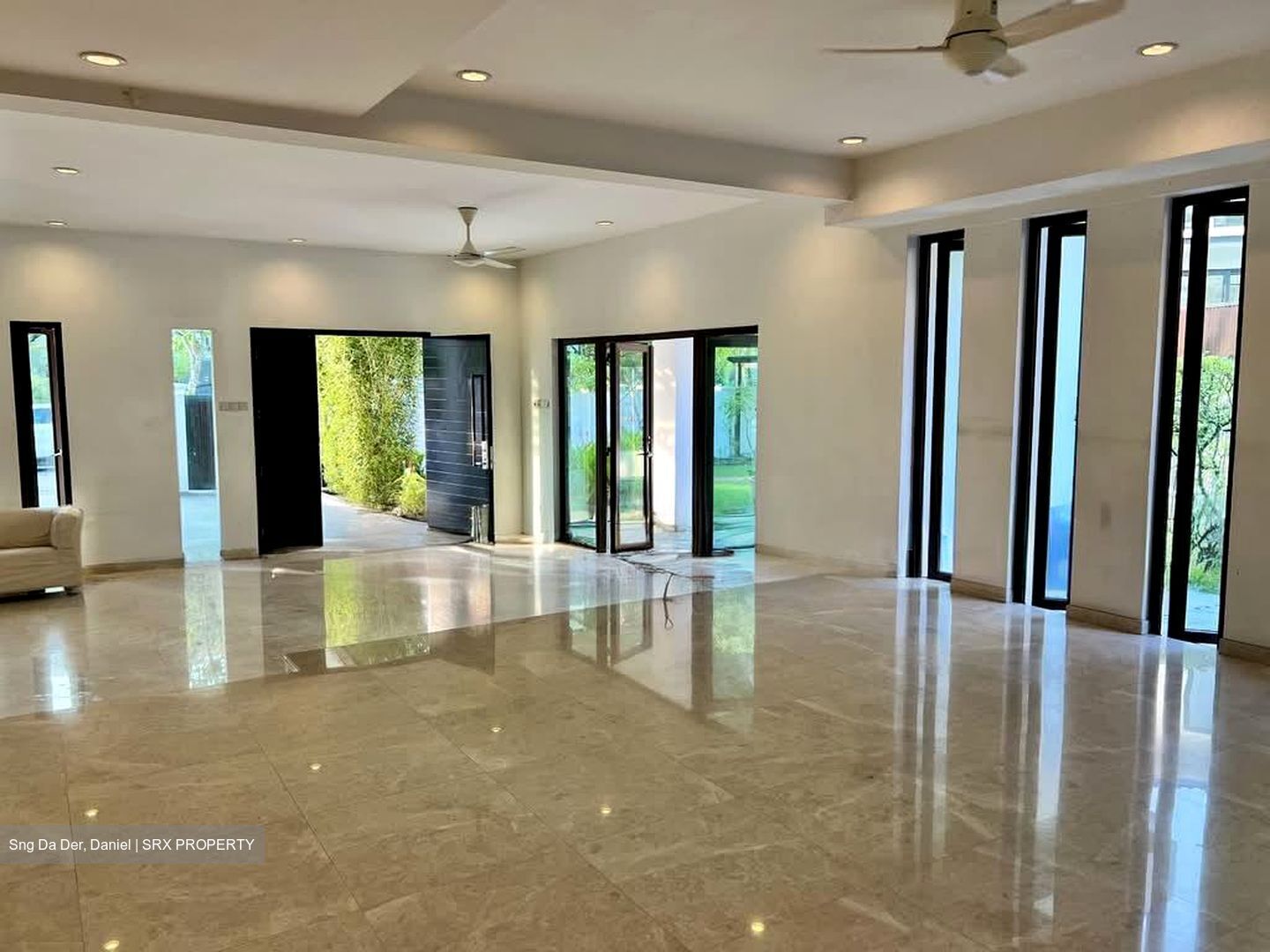 King Albert Park (D21), Semi-Detached #526848751